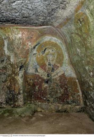 Freskendekoration: Segnender Christus, Kreuzigung Christi, Verkündigung, Madonna und Heilige, Rechte Wand, rechts: Der heilige Nikolaus