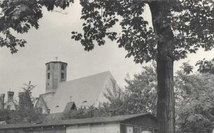 Blick zur Kirche in Hoyerswerda : Pohlad na Wojerowsku cyrkej