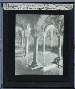 Ravenna, S. Francesco : Krypta