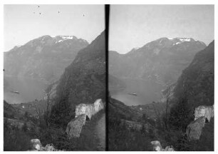 Merok? (Norwegen). Hochseepassagierdampfer der Hapag im Geirangerfjord