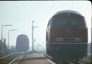 Blaufelden Lok 212 226 Nahverkehrszug Lok 215 069 Lz Zugkreuzung