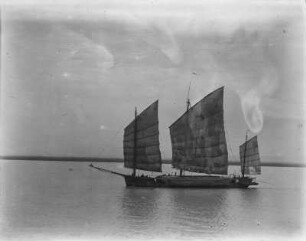 Segelschiff : Aufnahme eines dreimastigen Segelschiffes