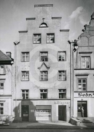 Fassade des Bürgerhauses Wilhelmstrasse 35 in Elbing
