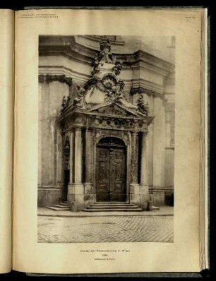 Portal der Peterskirche in Wien.
