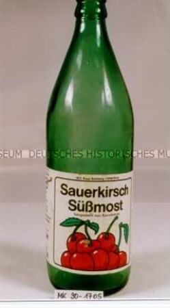 Flasche für "Sauerkirschsüßmost"