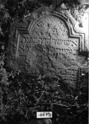 Grabstein 687