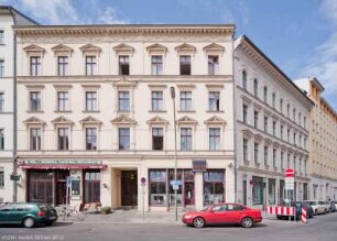 Mietshaus & Fabrikgebäude & Bad; Berlin, Friedrichshain-Kreuzberg