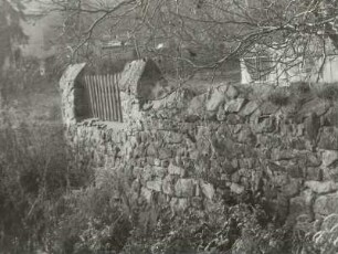 Stützmauer am Lotzebach