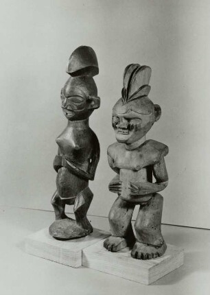 Zwei Ahnenfiguren