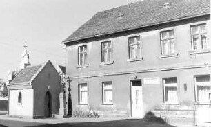 Krauschwitz-Keula. Wohnhaus, errichtet aus Steinen der Mittelmühle