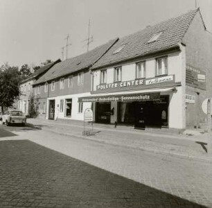 Wohnhäuser mit Läden : Beeskow (Landkreis Oder-Spree), Breite Straße 21/22. Wohnhäuser mit Läden. Straßenansicht