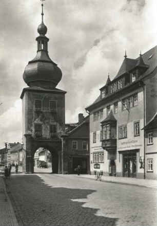 Saalfeld, Blankenburger Tor : Saalfeld. Blankenburger Tor mit Turmdach (18. Jahrhundert). Stadtseite