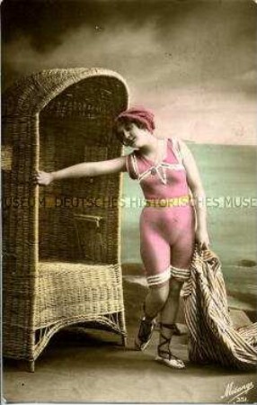 Grußkarte mit Frau im Badeanzug