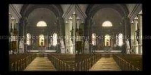 Innenansicht der Kirche in Stenay