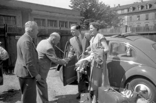 Aufenthalt von Heribert und Dr. Lotte Multhaupt, geb. Adenauer im Hotel "Post" in Durlach während der Hochzeitsreise