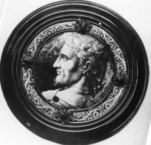 Profilkopf des Bacchus