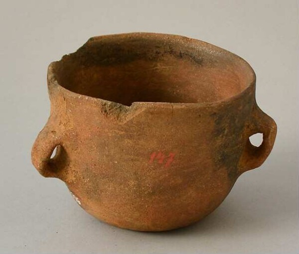 Clay vessel