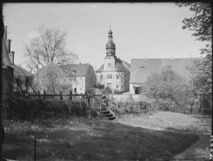 Schleinitz ( Kreis Meißen ). Schloß. Blick gegen das Gerichtsgebäude
