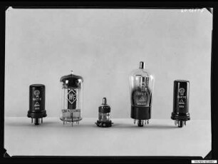 5 Röhren aus DDR-Produktion, Bild 3, Foto 1960