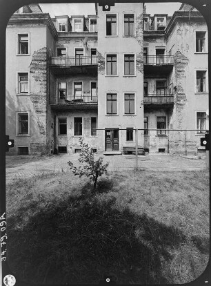 Dresden-Striesen, Voglerstraße 9. Wohnhaus (um 1895). Rückseite (Teilansicht)