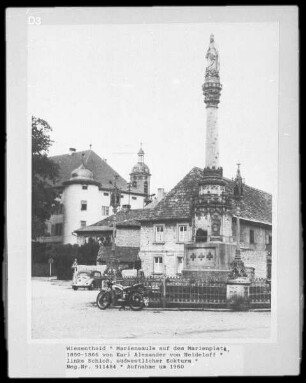 Wiesentheid, Mariensäule auf dem Marienplatz