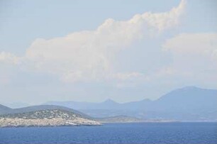 Peloponnes - Küstengebirge : Aufgenommen am 28. Juni 2010 vor der Küste der griechischen Halbinsel Peloponnes