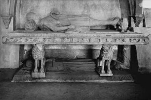 Doppelgrab der Brüder Ulrich (gestorben 1332) und Philipp (gestorben 1334) , Grafen von Werd