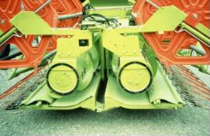 Fotografie: Erntetechnik, Mähdrusch, Mähdrescher selbstfahrend, Schneidwerk