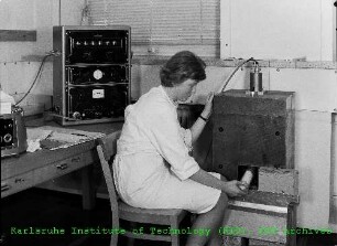 Tests mit einem speziellen Ganzkörperzähler für Tierversuche am Institut für Strahlenbiologie (IStB)
