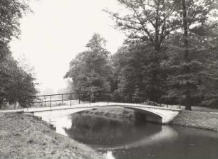 Fußgängerbrücke, Kroppen