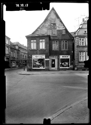 Güstrow, Mühlenstraße. Wohn- und Geschäftshaus (Ecklage zur Langen Straße)
