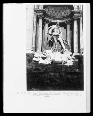 Fontana di Trevi — Oceanus