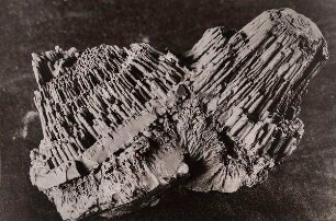 "Psilomelan (Siegen)" aus der Serie "Kristalle"