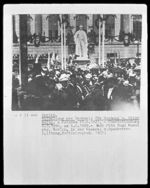 Denkmal für Hermann von Helmholtz