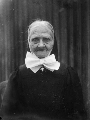 Mittelsachsen, Frauenportrait : Mittelsachsen. Frauenportrait