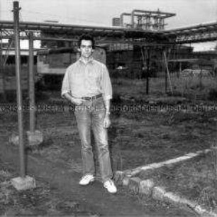 Serie Kolleginnen und Kollegen, Bürger der DDR - Aluminiumgießer (Andreas Hardt, 30 Jahre), Kurzarbeit