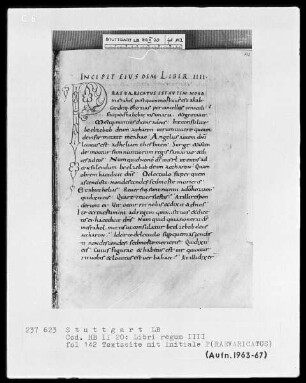 Bibliorum sacrorum pars, Regum libri 4 — Initiale P(RAEVARICATUS), Folio 142recto