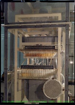 Mischabsetzer (Mixer-Settler) im Institut für Heiße Chemie (IHCh)