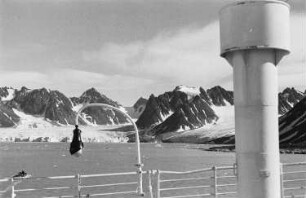 Reisefotos Norwegen. Spitzbergen. Magdalenenfjord. Ansicht der Magdalenenbucht vom Passagierschiff "Milwaukee"