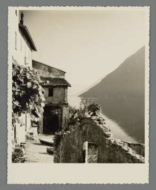 Wohnhaus am Ufer in Gandria am Luganersee