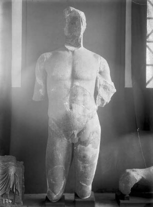 männlicher Torso, Apollon ?