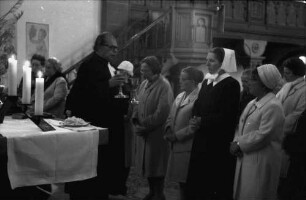 Badenweiler: Evangelische Pfarrkirche, Pfingstsonntag, Abendmahl mit Pfarrer Hegel