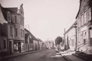 Kröpelin, Hauptstraße. Blick nach Westen
