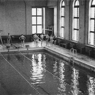 Siegmar-Schönau (Chemnitz-Siegmar bzw. Chemnitz-Schönau). Schwimmhalle