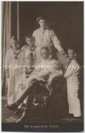 Kronprinz Wilhelm mit Cecilie und fünf Kindern