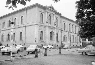 Reinigung und Ausbesserung der Fassade der Staatlichen Kunsthalle