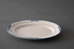 Pommern, auch "Blaue Olga" genannt (Servierplatte)