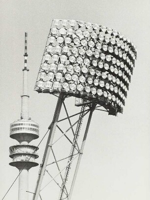 Siemens Olympia-Lichtfluter im Münchener Olympiastadion