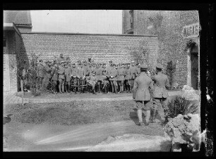 Offizier-Korps Reserve-Infanterie-Regiment 1 vor der Offensive