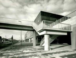 Leichtbeton - Fußgängerbrücke zur Rheingoldhalle, 1968